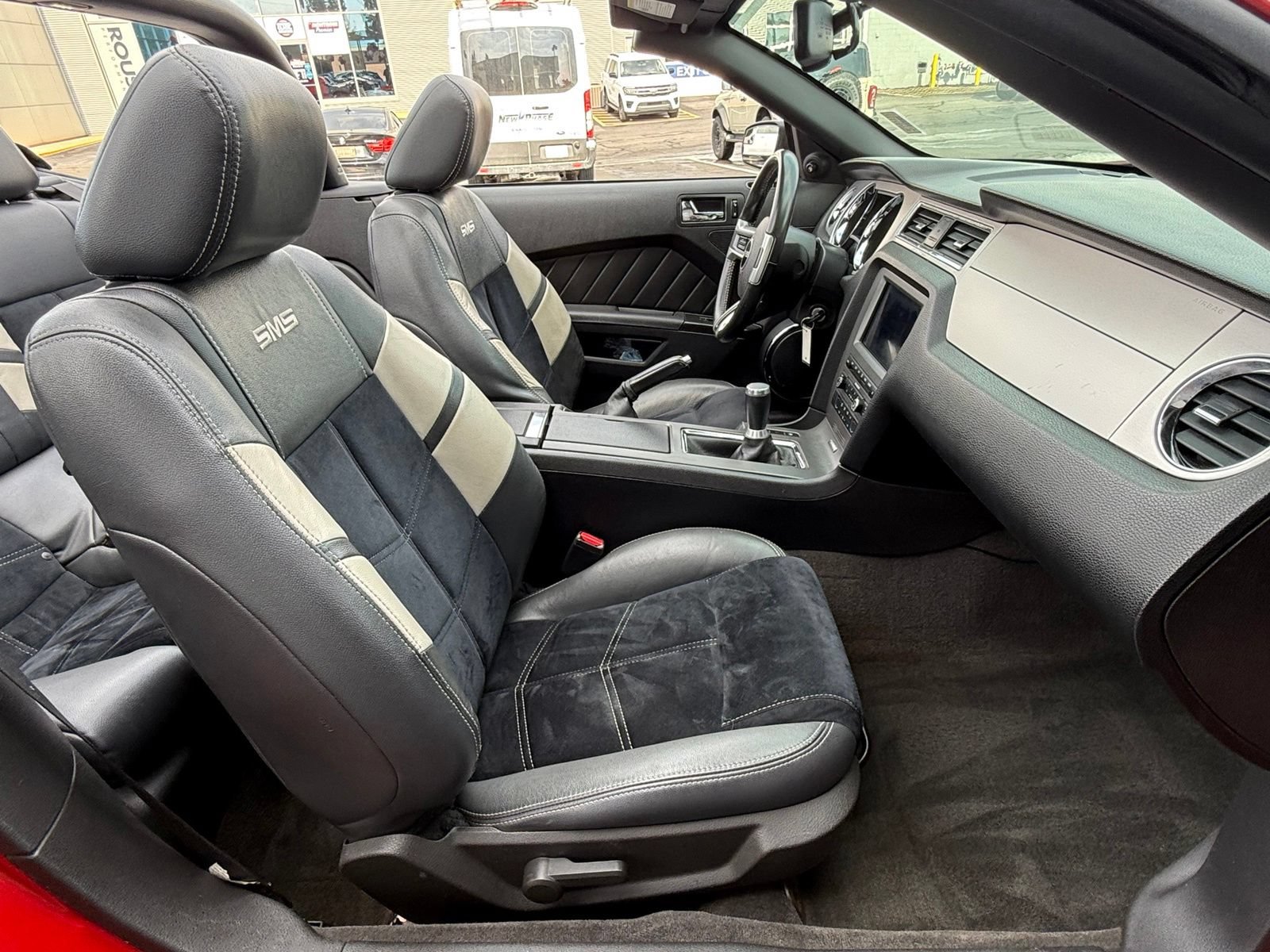 Used 2011 Ford Mustang GT Premium w/ Electronics Pkg RWD image 16