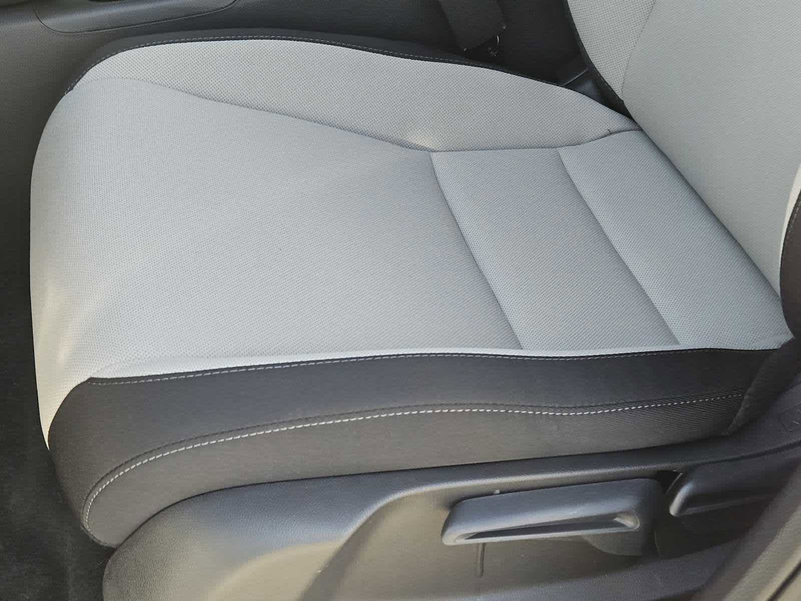 Used 2026 Honda CR-V LX image 9