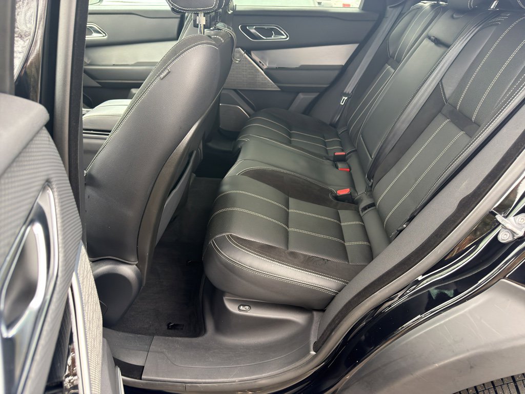 Used 2019 Land Rover Range Rover Velar R-Dynamic SE image 29