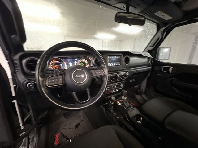Used 2021 Jeep Wrangler Sport image 19