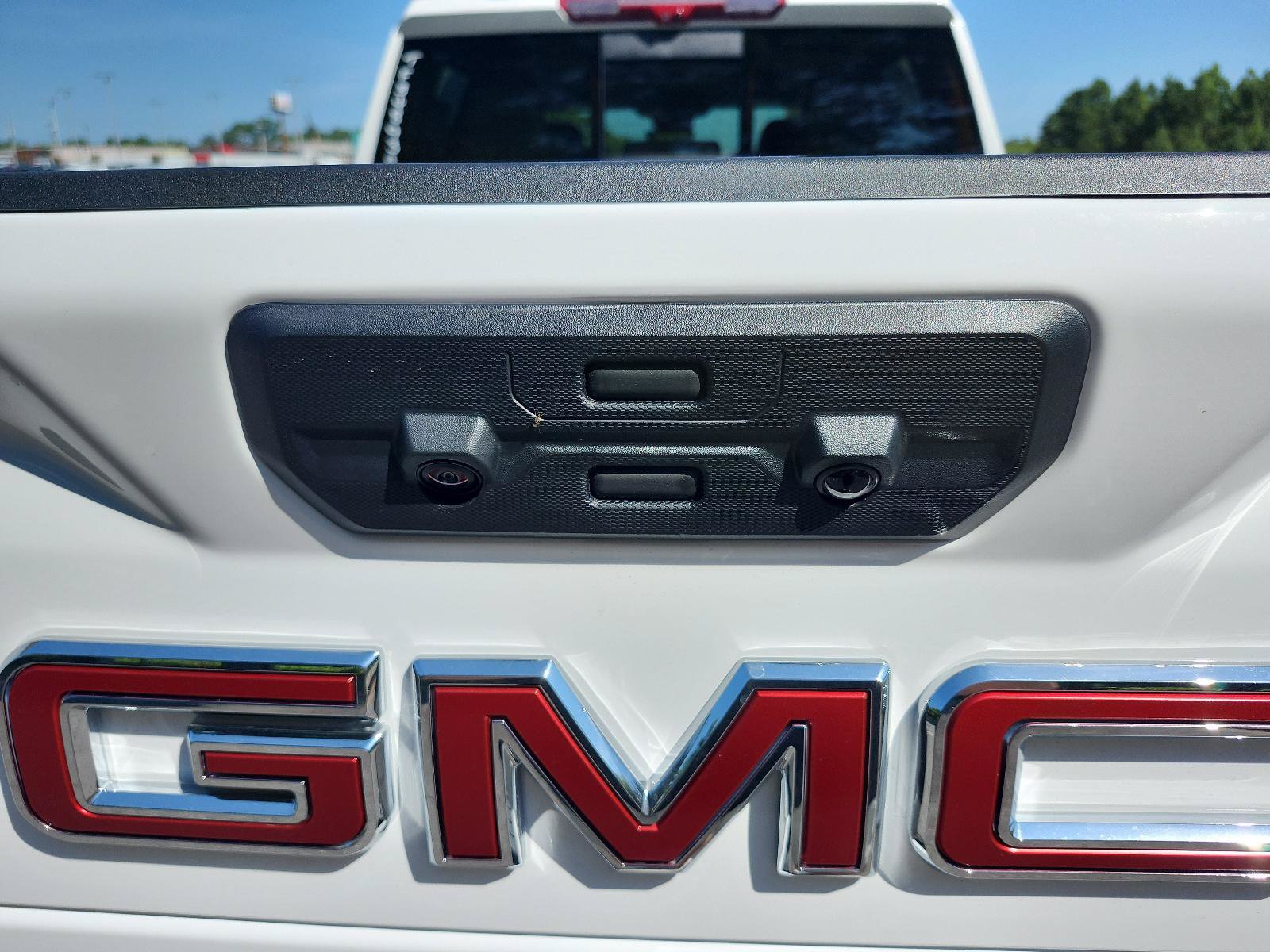 New 2026 GMC Sierra 2500 Denali w/ Denali Reserve Package AWD/4WD image 9