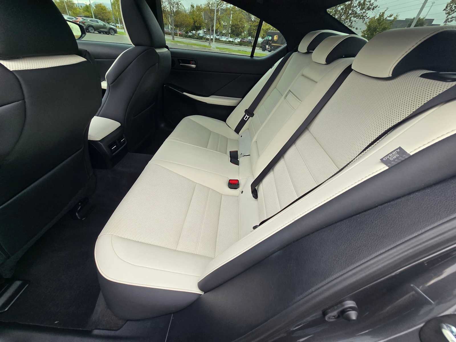 Used 2022 Lexus IS 500 RWD image 16