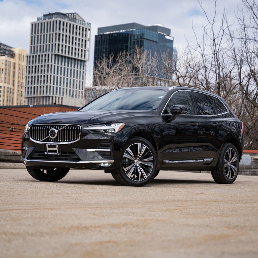 Certified 2023 Volvo XC60 B5 Plus w/ Climate Package image 1
