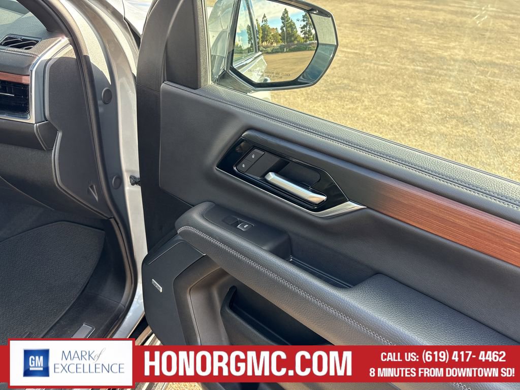 Used 2025 GMC Yukon Denali image 25