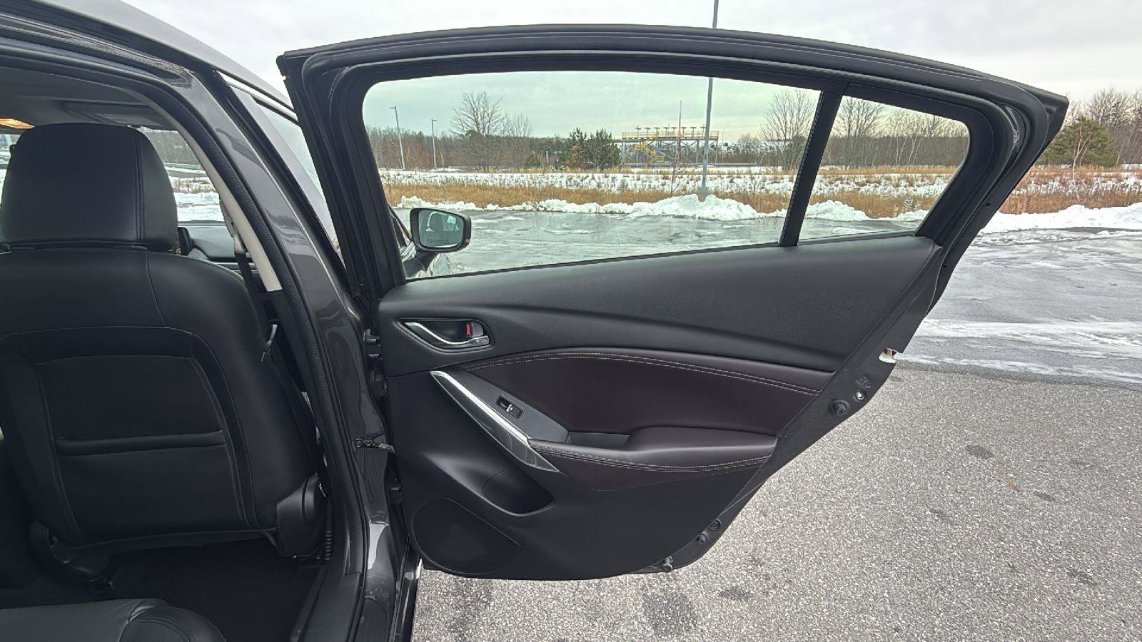 Used 2017 MAZDA MAZDA6 Touring w/ Touring Premium Package image 18