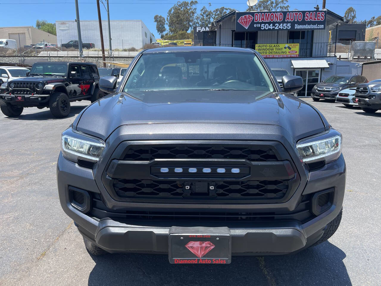 Used 2022 Toyota Tacoma SR image 3