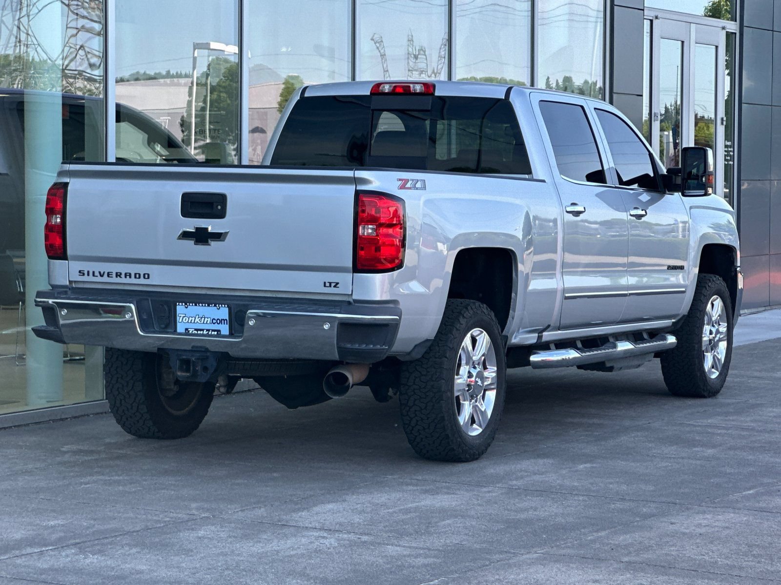 Used 2018 Chevrolet Silverado 2500 LTZ w/ Duramax Plus Package AWD/4WD image 3