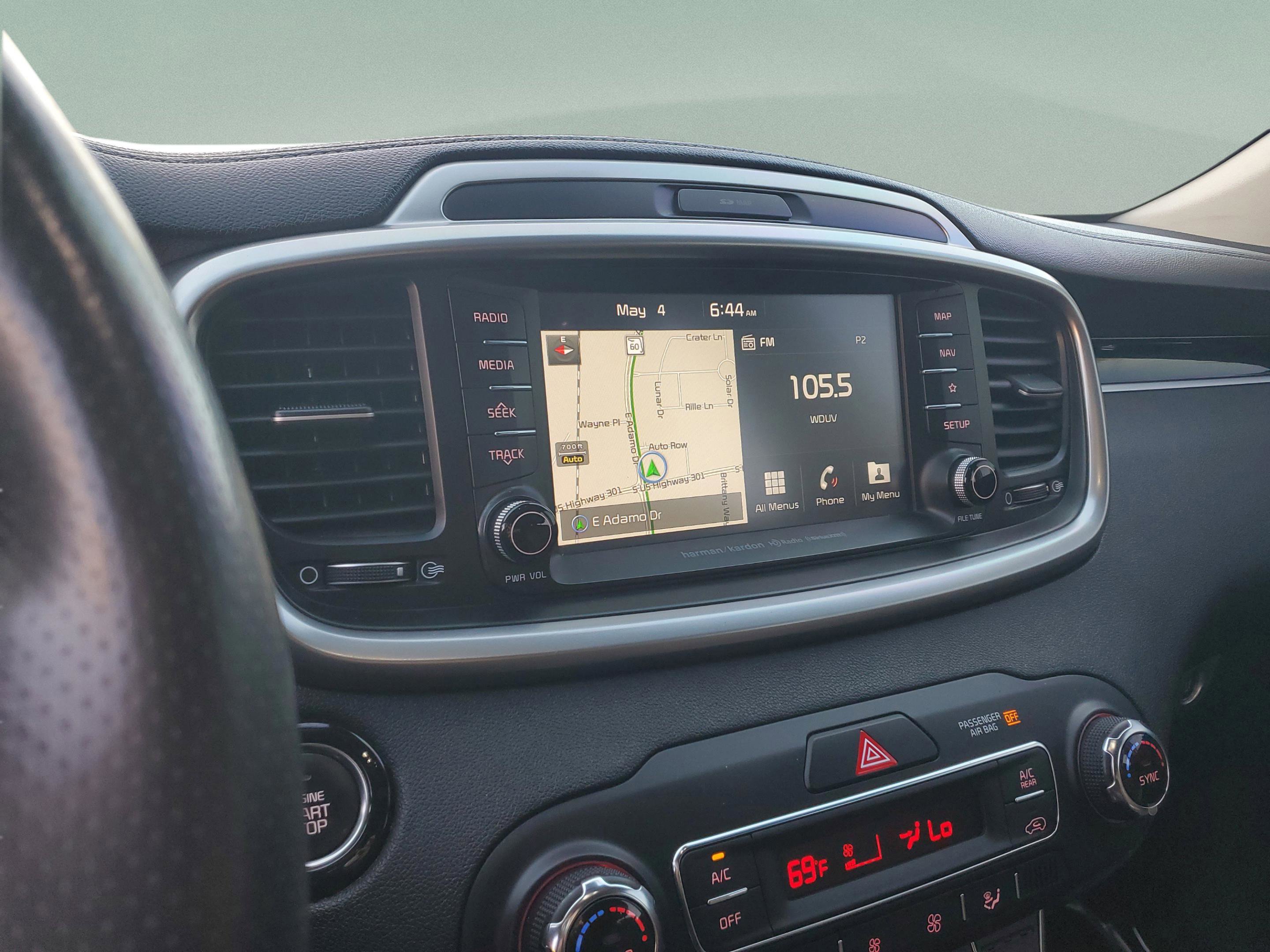 Certified 2019 Kia Sorento SX w/ SX Touring Package FWD image 20