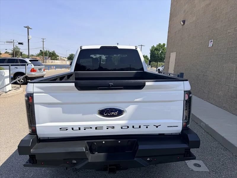 Used 2017 Ford F250 XLT AWD/4WD image 8