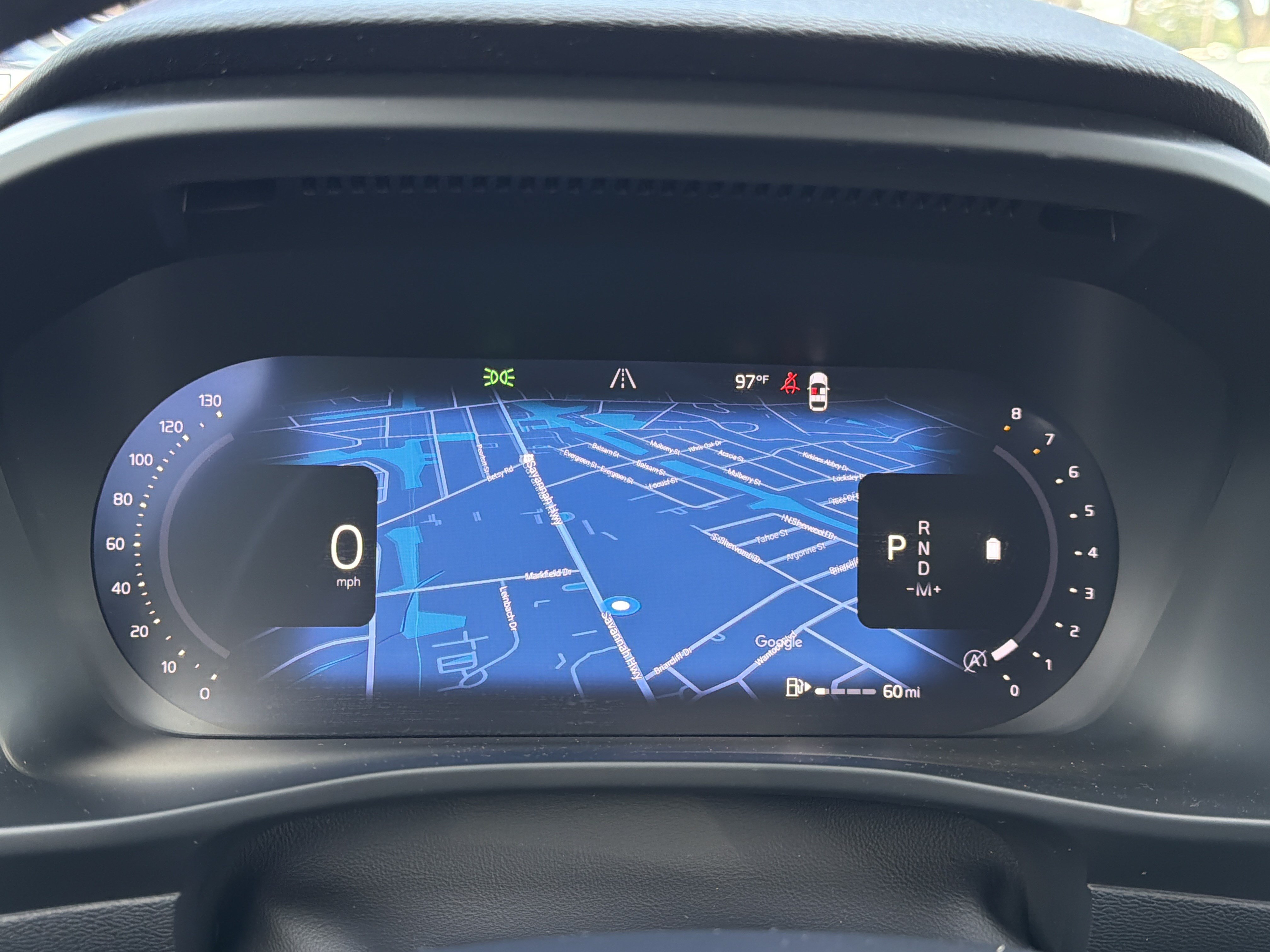 Certified 2025 Volvo XC40 B5 Plus AWD/4WD image 21