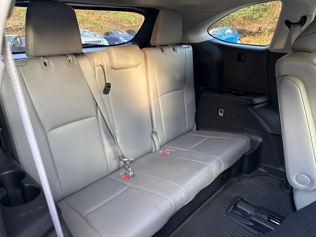 Used 2022 Toyota Highlander Platinum image 12