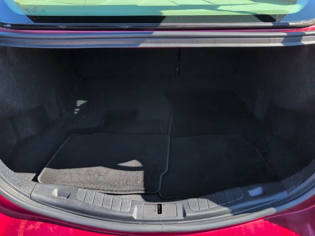 Used 2017 Ford Fusion SE w/ Fusion SE Technology Package image 12