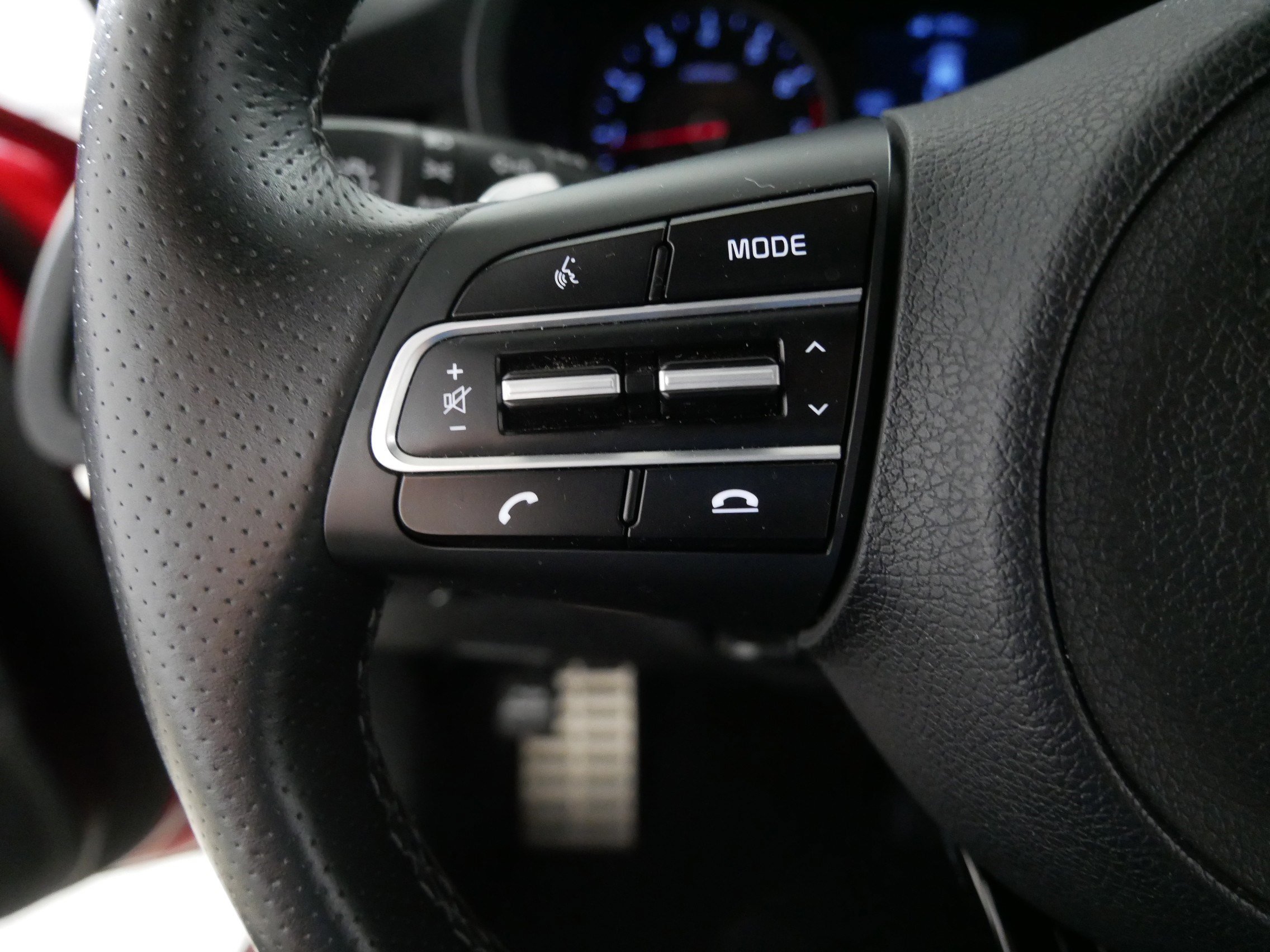 Used 2020 Kia Stinger GT-Line w/ Sun & Sound Package image 27