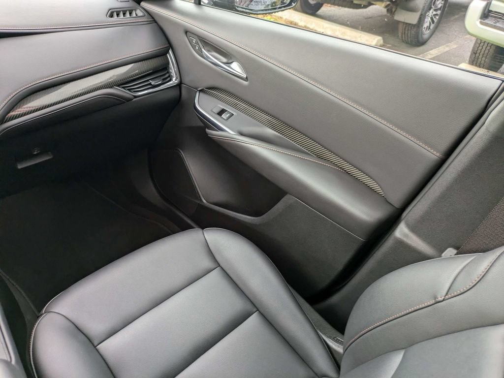 Used 2023 Cadillac XT4 Sport FWD image 19