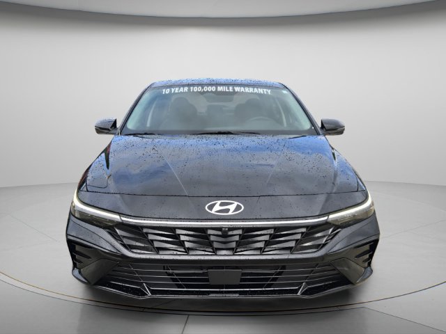 Used 2024 Hyundai Elantra Limited FWD image 9