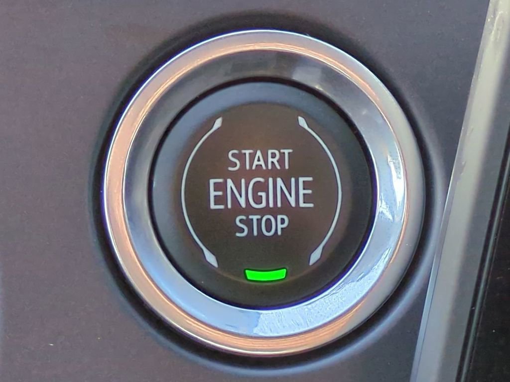 Used 2023 Chevrolet Blazer LT image 28