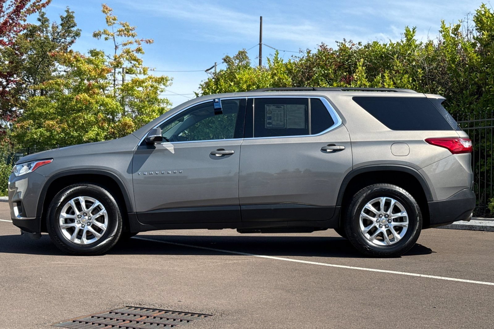 Used 2019 Chevrolet Traverse LT AWD/4WD image 7