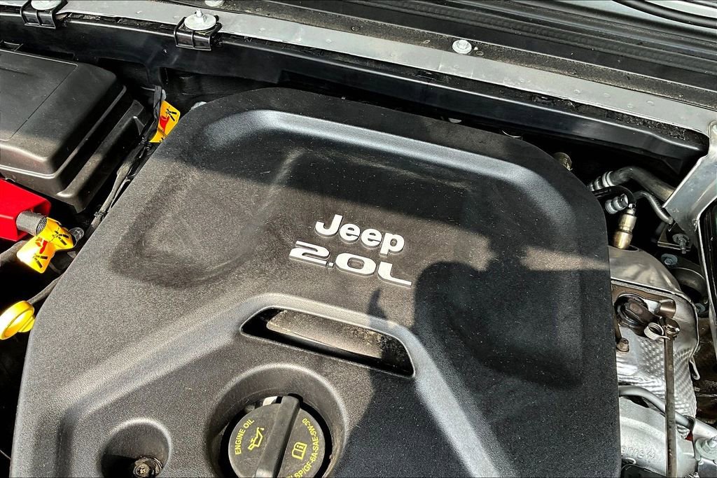 Used 2023 Jeep Wrangler Unlimited Sahara w/ Cold Weather Group AWD/4WD image 30
