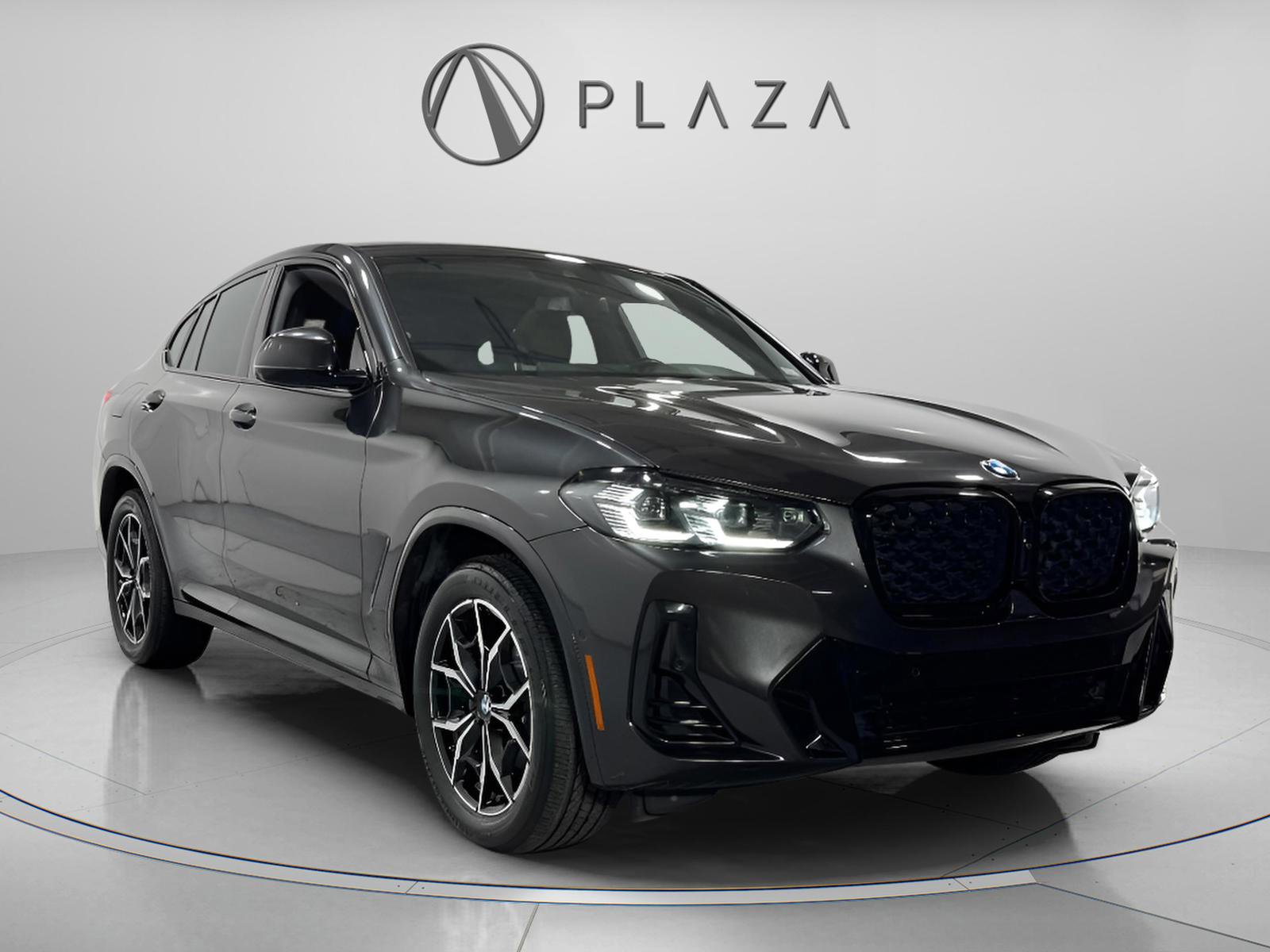 Used 2023 BMW X4 xDrive30i w/ M Sport Package image 7