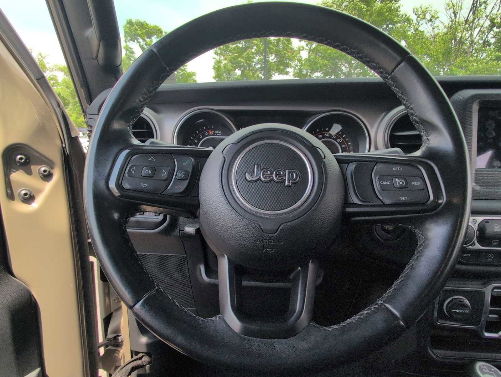 Used 2020 Jeep Gladiator Sport w/ Quick Order Package 24S AWD/4WD image 21