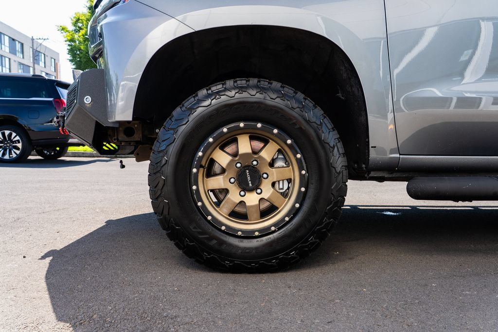 Used 2020 Chevrolet Silverado 1500 RST AWD/4WD image 7
