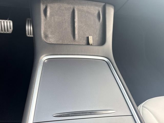 Used 2022 Tesla Model 3 Performance image 26