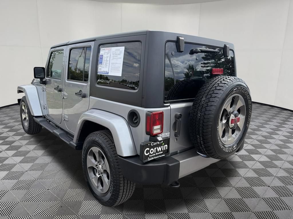 Used 2017 Jeep Wrangler Unlimited Sahara w/ Connectivity Group AWD/4WD image 7