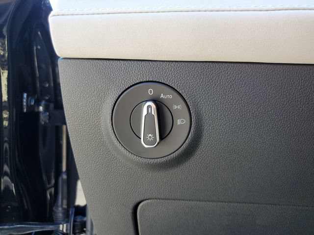 New 2026 Volkswagen Taos SE FWD image 28