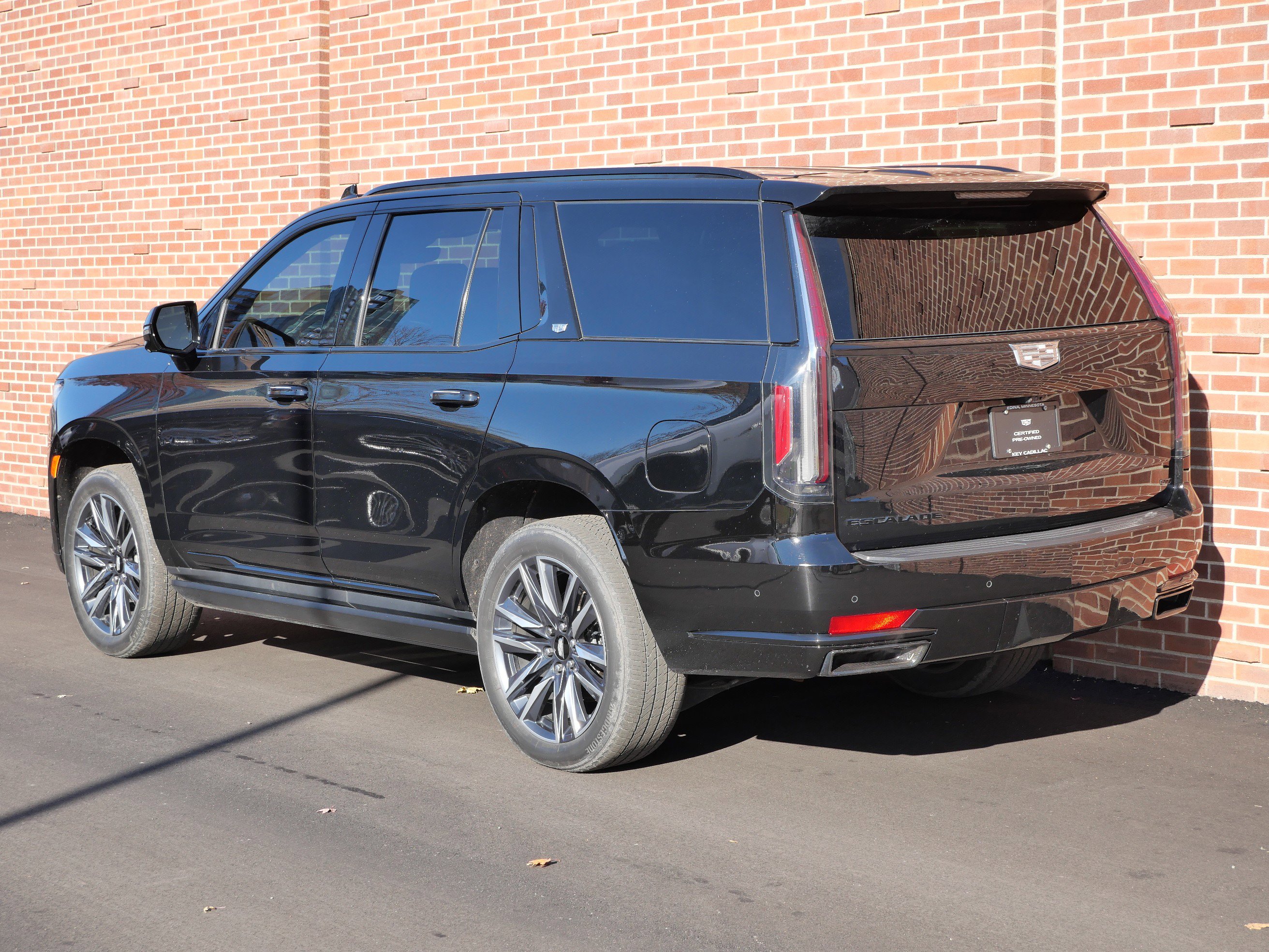 Certified 2021 Cadillac Escalade Sport Platinum image 3
