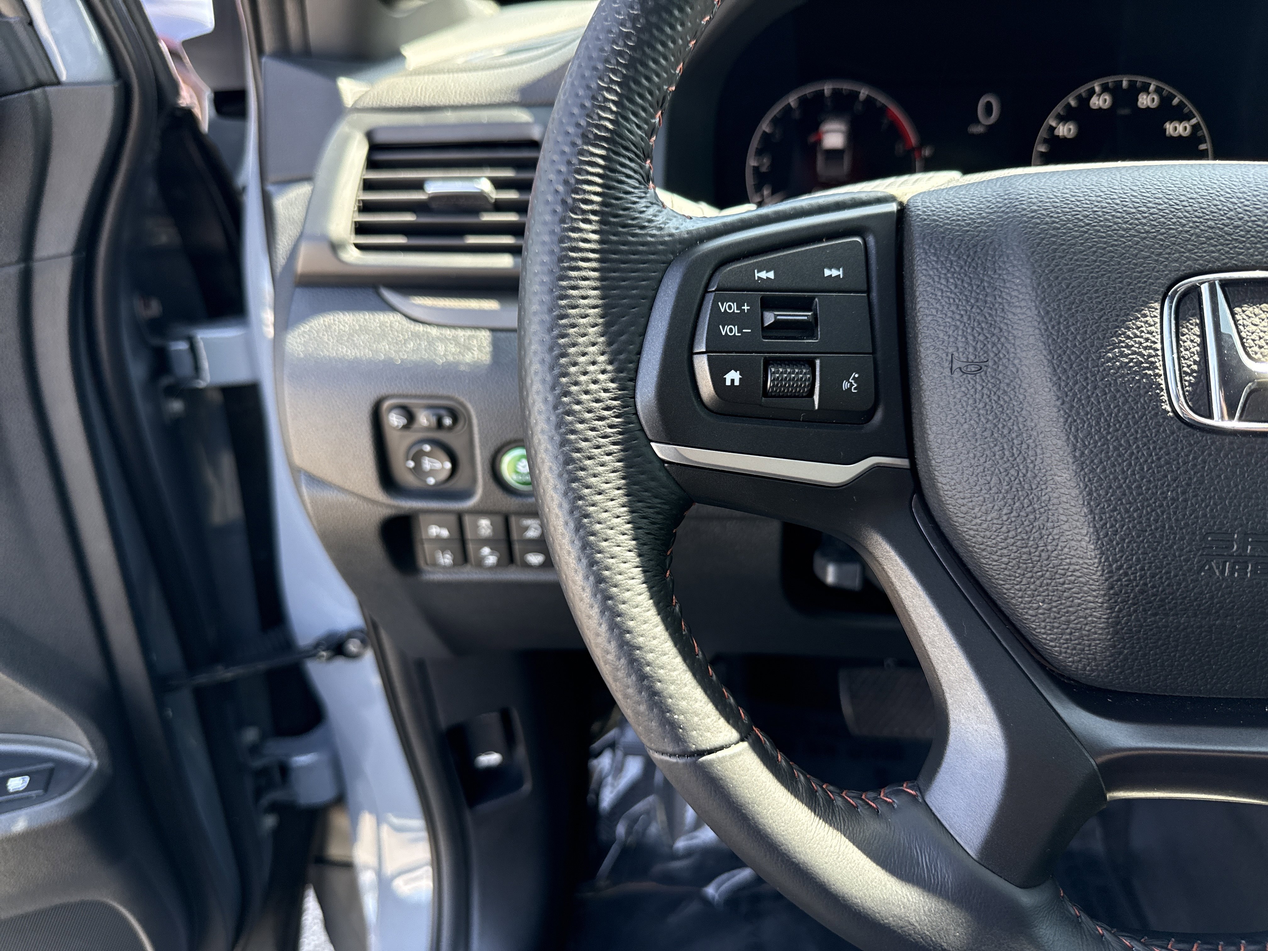 Used 2024 Honda Ridgeline TrailSport image 19