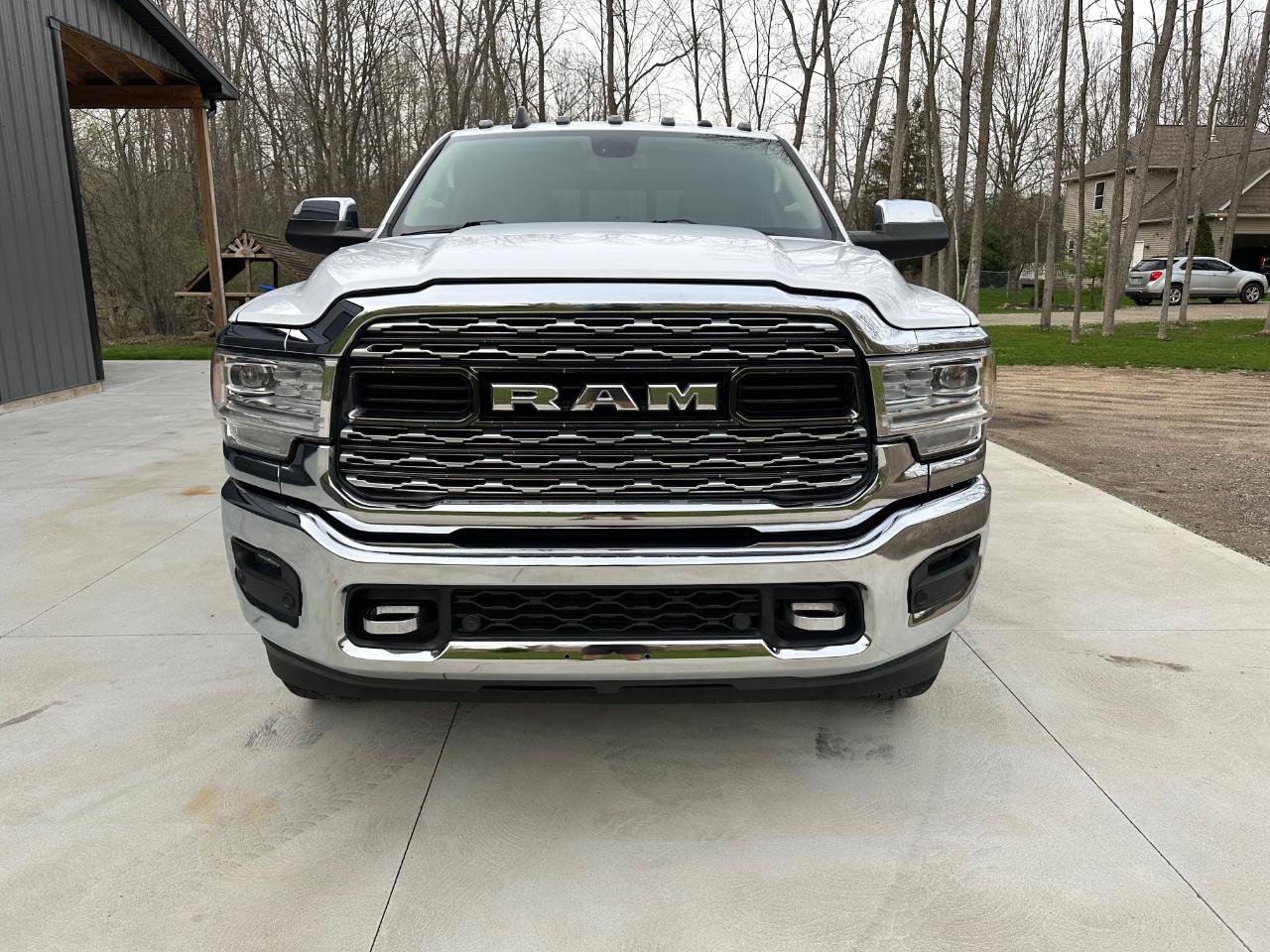 Used 2021 RAM 3500 Limited AWD/4WD image 3