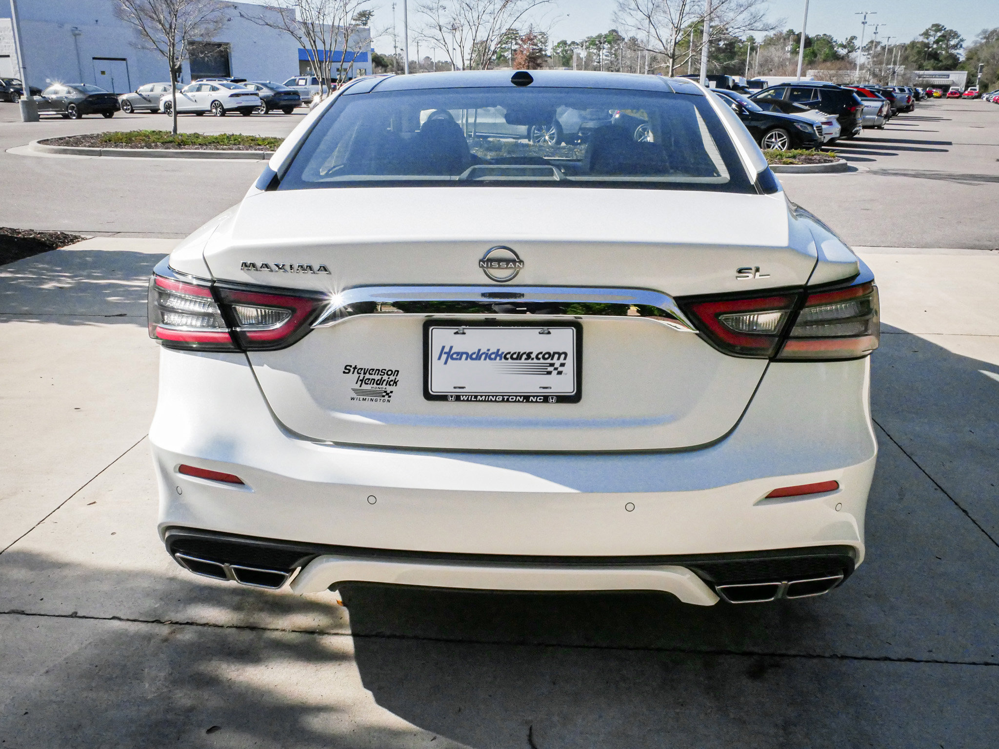 Used 2023 Nissan Maxima SL FWD image 9