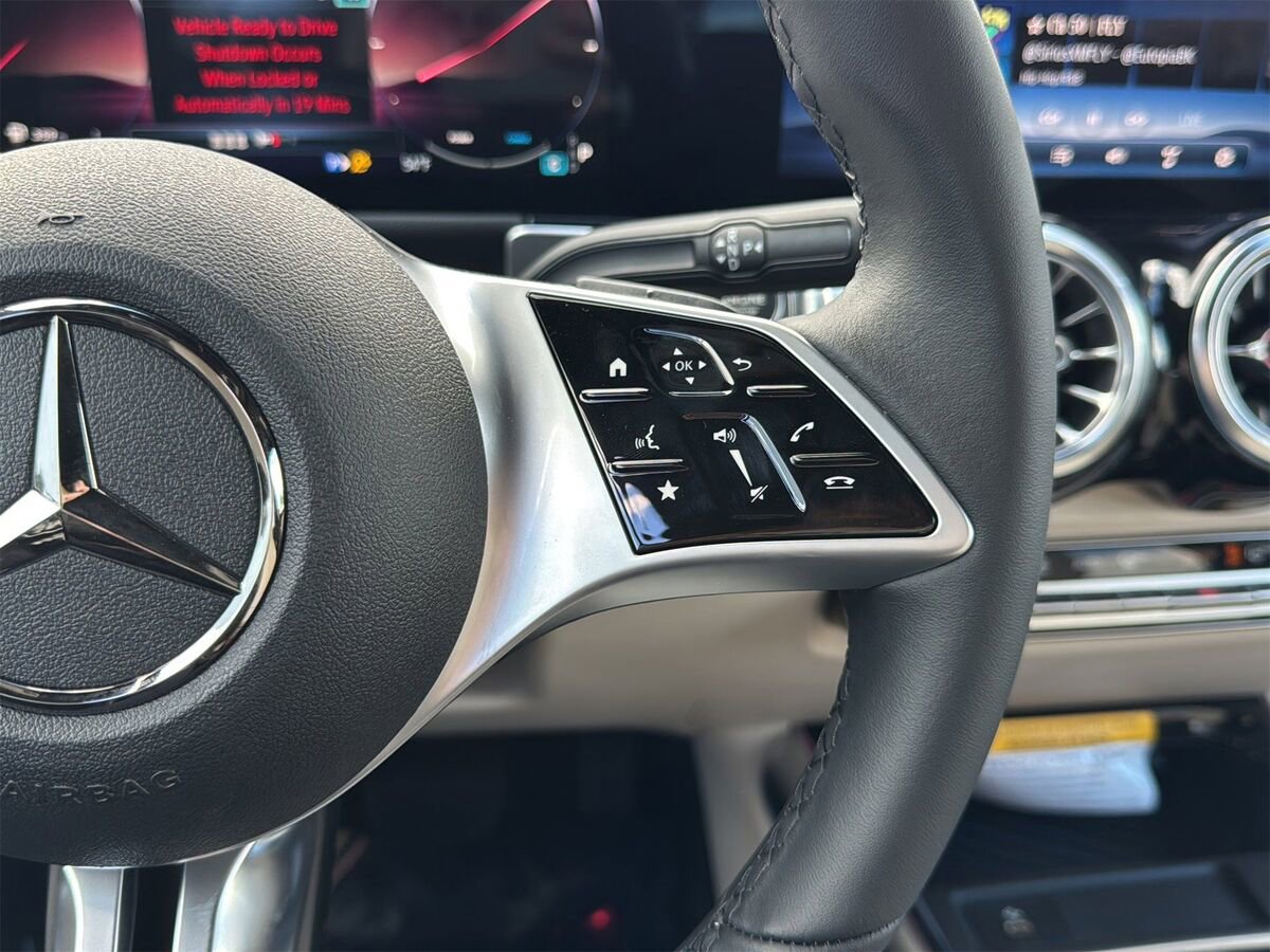 New 2026 Mercedes-Benz GLB 250 image 16