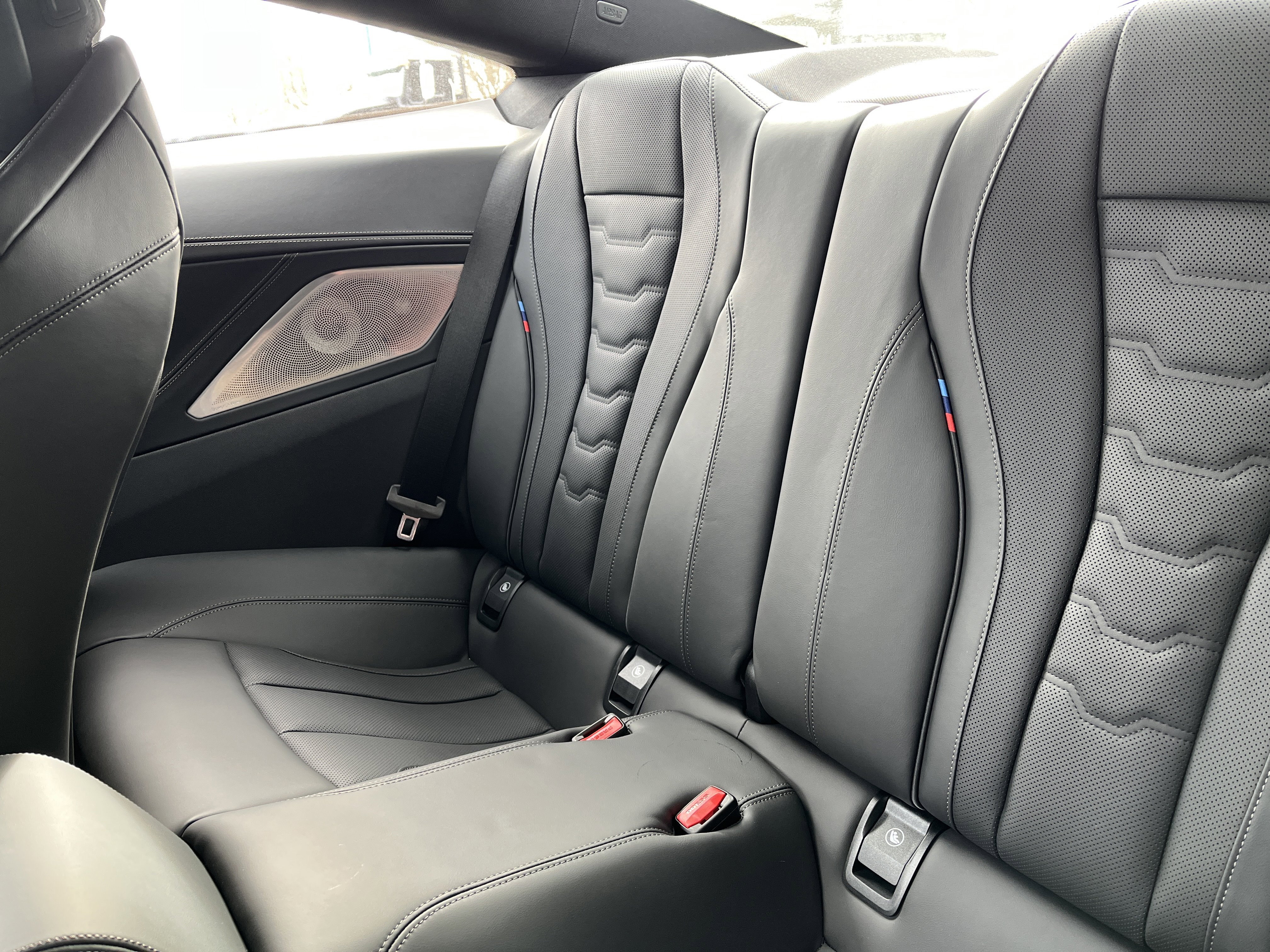 Used 2025 BMW M850i xDrive Coupe image 30