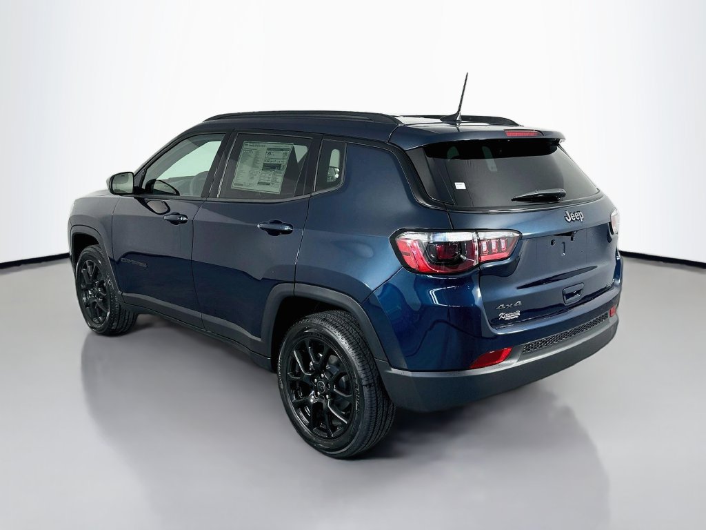New 2026 Jeep Compass Latitude AWD/4WD image 5
