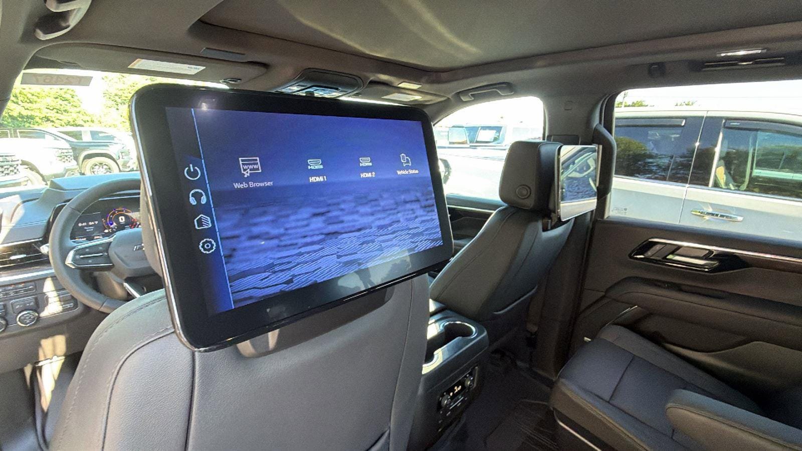 New 2026 Chevrolet Suburban Z71 w/ Z71 Off-Road Package AWD/4WD image 22