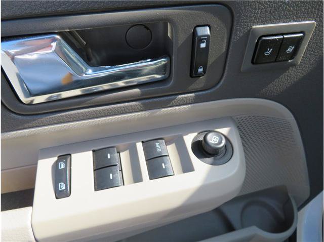Used 2010 Ford Edge Limited FWD image 32
