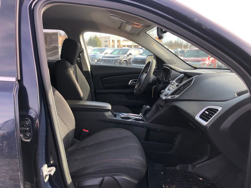 Used 2017 GMC Terrain SLE image 18