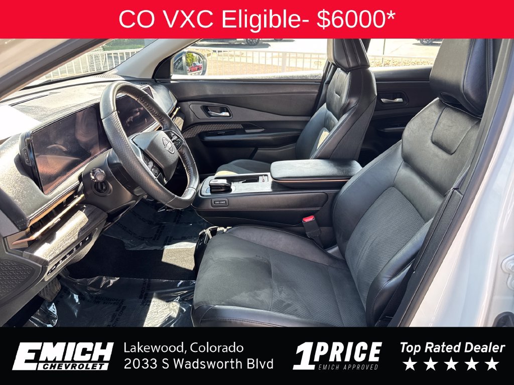 Used 2024 Nissan Ariya AWD image 9