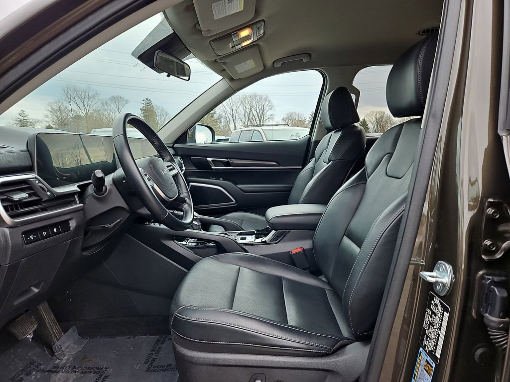 Certified 2024 Kia Telluride S image 14