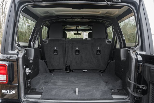 Used 2019 Jeep Wrangler Unlimited Sport S image 9