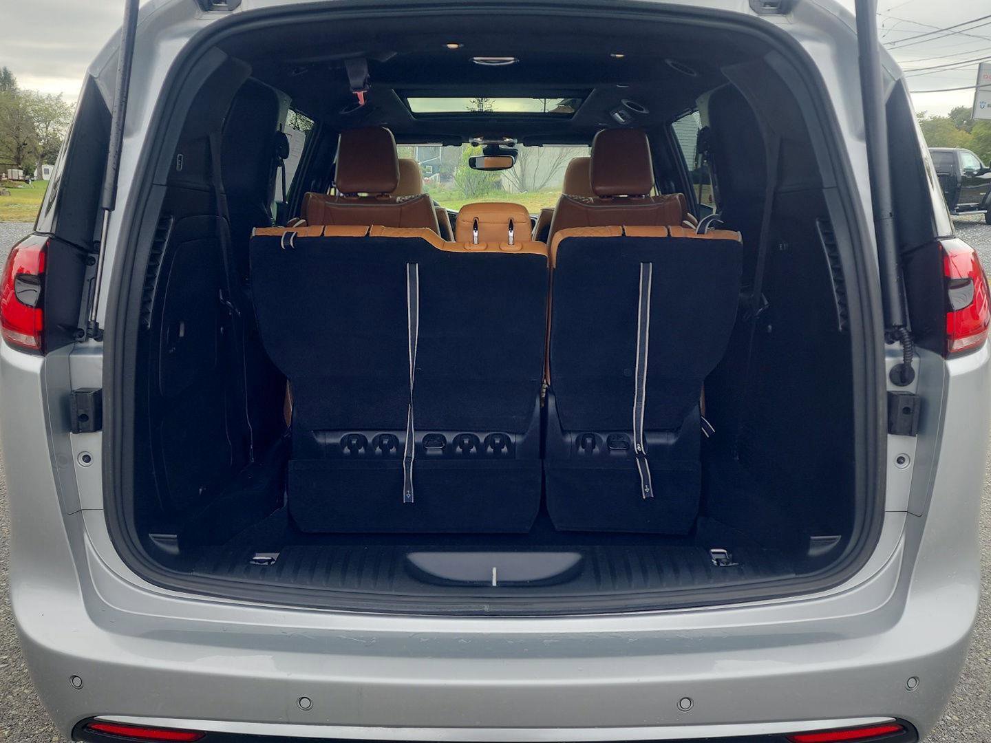 Used 2023 Chrysler Pacifica Pinnacle image 17