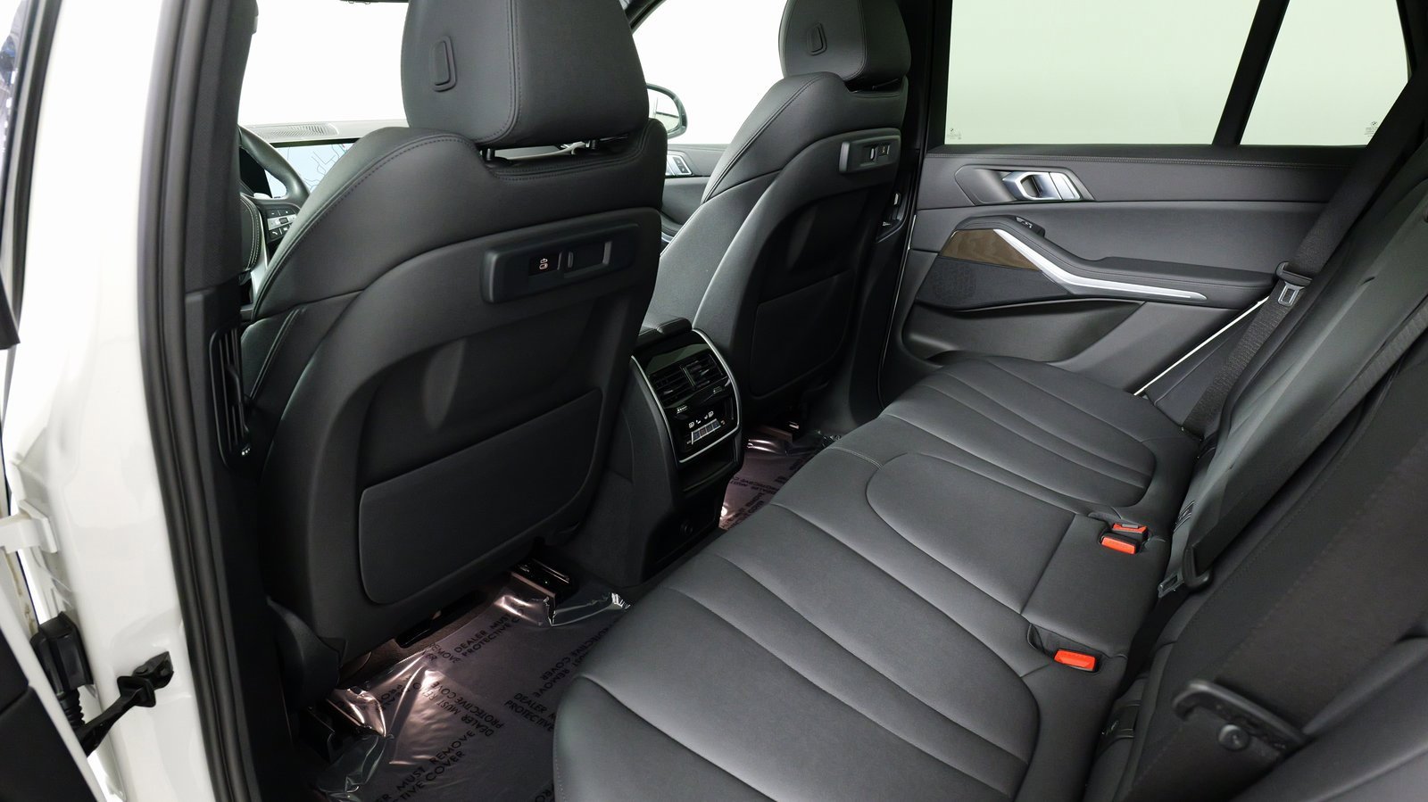 Used 2022 BMW X5 xDrive40i w/ Parking Assistance Package image 34