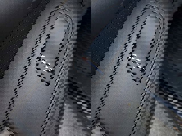 Certified 2025 Subaru Ascent Bronze Edition w/ Onyx Package image 16