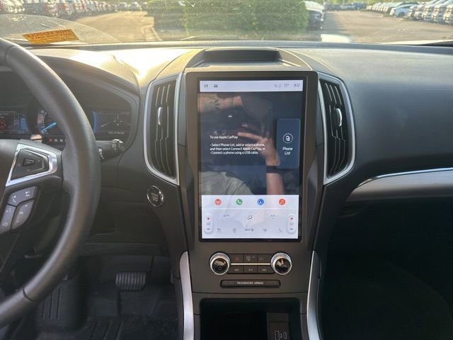 Used 2022 Ford Edge SEL w/ Sport Appearance Package image 17