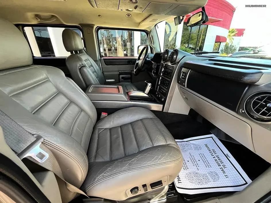 Used 2003 HUMMER H2 w/ Preferred Equipment Group AWD/4WD image 11
