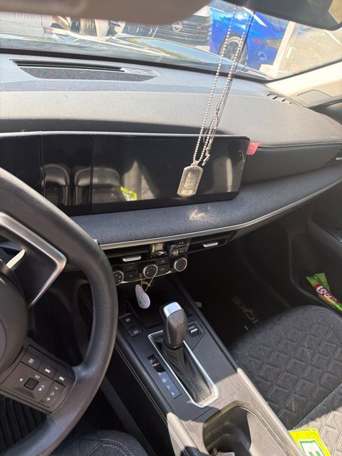 Certified 2025 Nissan Kicks SV AWD/4WD image 20
