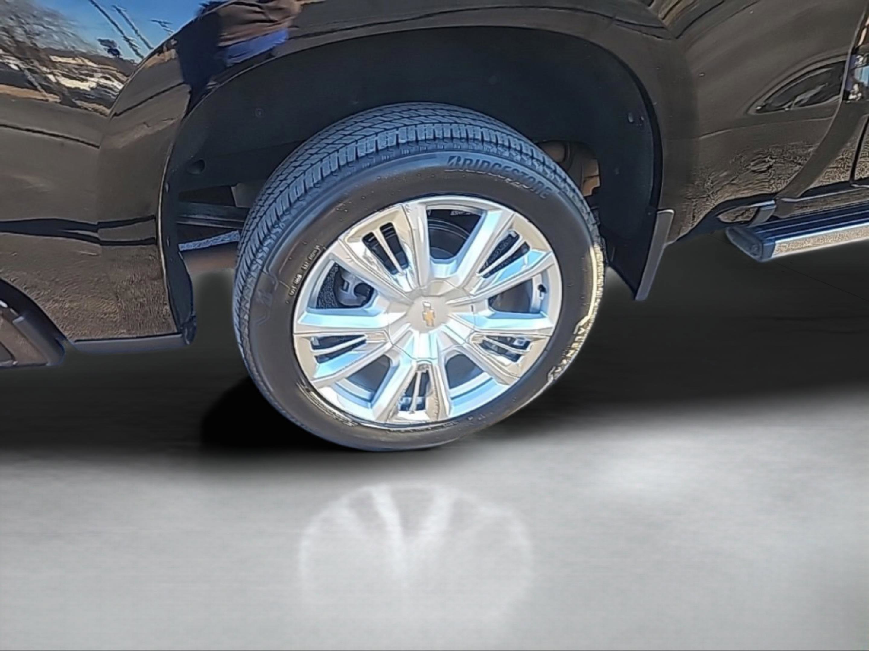 Used 2023 Chevrolet Silverado 1500 High Country w/ High Country Premium Package image 15