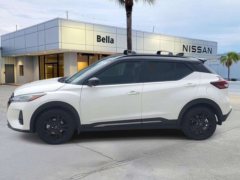 Certified 2024 Nissan Kicks SR w/ SR Premium Package FWD image 2