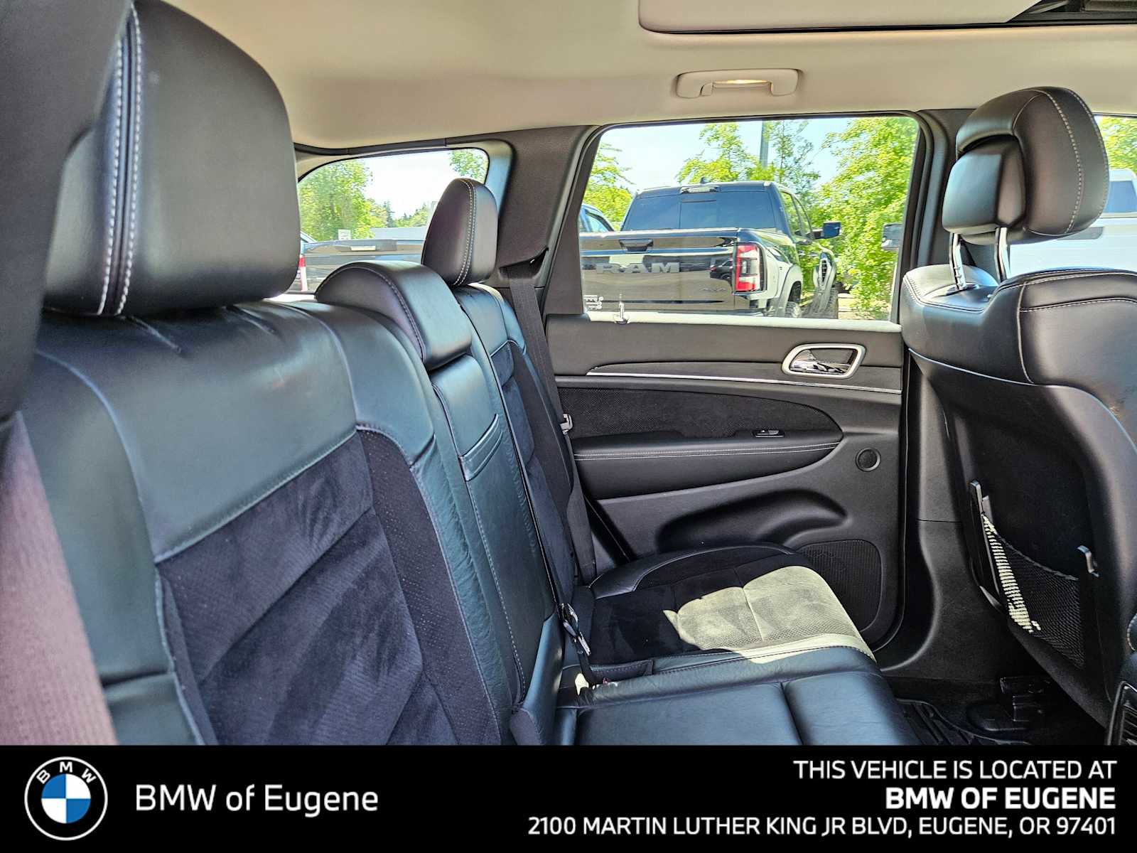 Used 2012 Jeep Grand Cherokee SRT8 w/ Luxury Group II AWD/4WD image 15